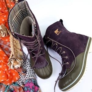 Sorel Purple Green Suede Boots Women's Sz 10